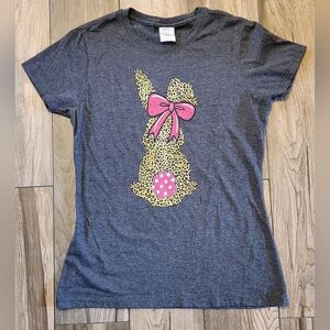 ‼️3 for$15‼️Leopard Bunny Tshirt